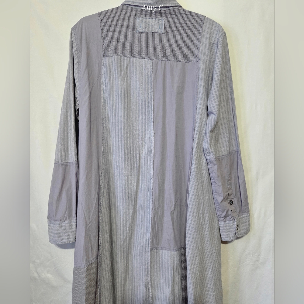 We The Free Ladies Casual Blue Pinstripe Button Down Shirt. - Picture 3 of 10